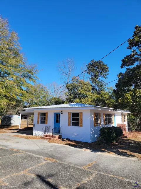 Other - 161 E Cherry St, Cochran, GA 31014 photo 7 of 13