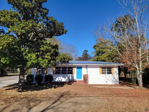 Other - 161 E Cherry St, Cochran, GA 31014 photo 2 of 13