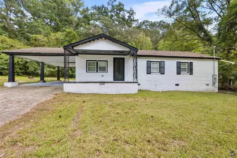 3846 Log Cabin Dr, Macon, GA 31204