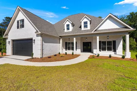 217 Golden Chestnut Bnd, Bonaire, GA 31005