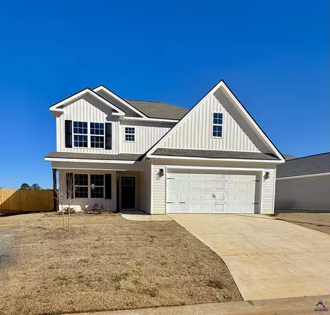 206 Sutton Dr, Perry, GA 31069