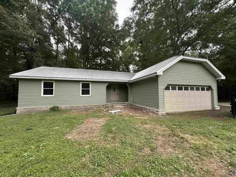 124 Glen Oaks Rd, Perry, GA 31069