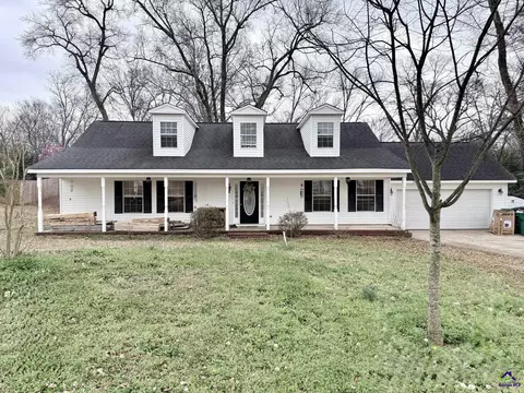 207 Gleneagle Dr, Byron, GA 31008