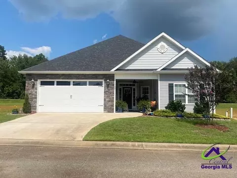 142 Fairway Oaks Dr, Perry, GA 31069