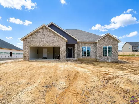 904 Nora Eloise Dr, Bonaire, GA 31005