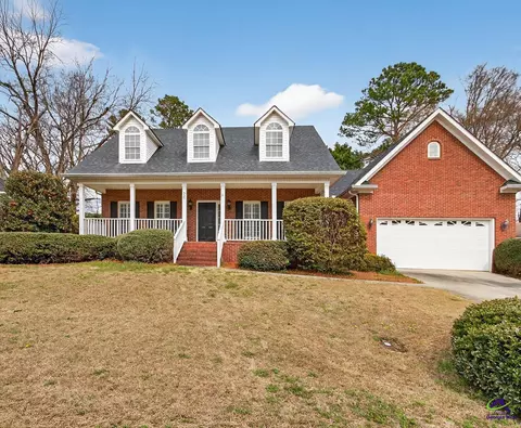 527 Sugarloaf Dr, Macon, GA 31204