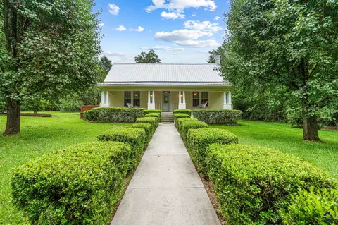492 E Ga Highway 26 Hwy, Cochran, GA 31014