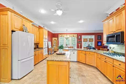 Kitchen - 383 Evergreen Rd, Dublin, GA 31021 photo 1 of 11