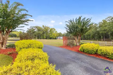 Exterior - 383 Evergreen Rd, Dublin, GA 31021 photo 10 of 26