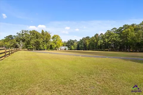 Exterior - 383 Evergreen Rd, Dublin, GA 31021 photo 9 of 26