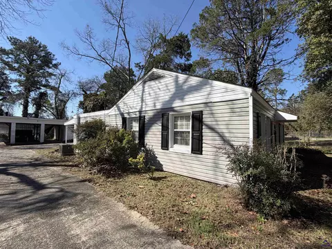 207 Eaker Dr, Warner Robins, GA 31088 photo 4