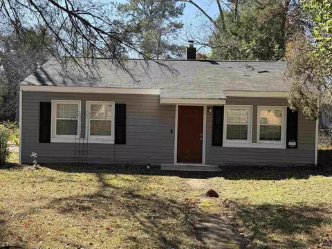207 Eaker Dr, Warner Robins, GA 31088