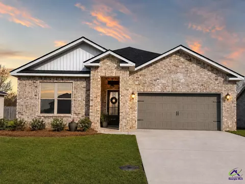 417 Otters Ridge Dr, Kathleen, GA 31047
