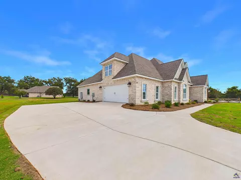 Exterior - 100 Pridgen Pass, Perry, GA 31069 photo 7 of 19