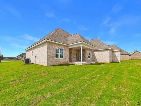 Exterior - 100 Pridgen Pass, Perry, GA 31069 photo 13 of 19