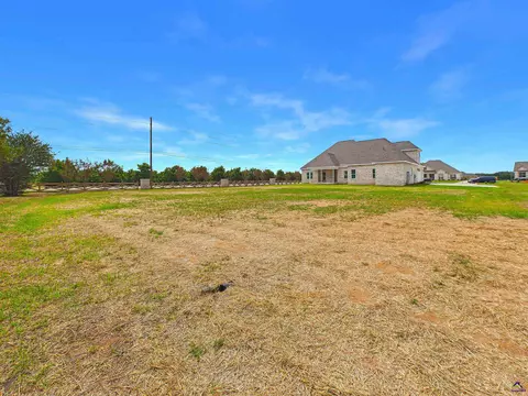 Exterior - 100 Pridgen Pass, Perry, GA 31069 photo 18 of 19