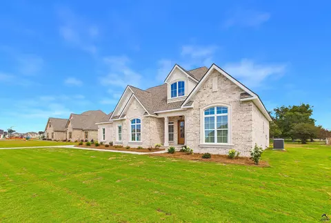 Exterior - 100 Pridgen Pass, Perry, GA 31069 photo 3 of 19