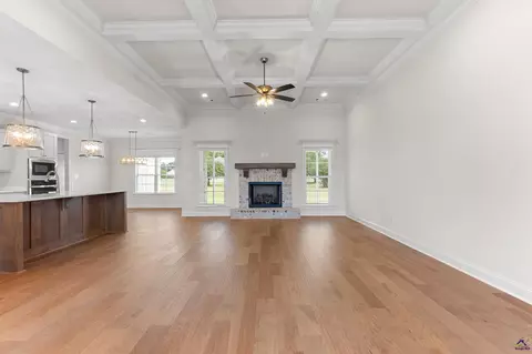 Living - 100 Pridgen Pass, Perry, GA 31069 photo 5 of 7