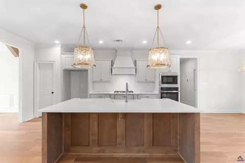 Kitchen - 100 Pridgen Pass, Perry, GA 31069 photo 4 of 11