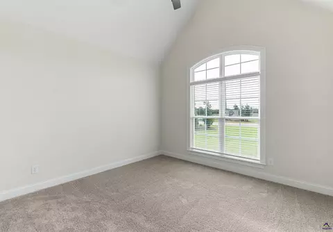 Bedroom - 100 Pridgen Pass, Perry, GA 31069 photo 4 of 10