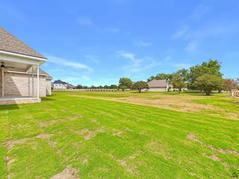 Exterior - 100 Pridgen Pass, Perry, GA 31069 photo 12 of 19