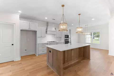 Kitchen - 100 Pridgen Pass, Perry, GA 31069 photo 1 of 11