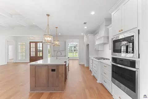 Kitchen - 100 Pridgen Pass, Perry, GA 31069 photo 11 of 11