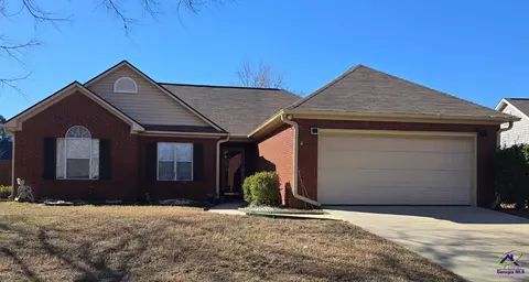 150 Knights Brg, Warner Robins, GA 31093