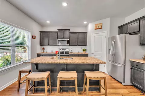 Kitchen - 215 Tyndall Way, Perry, GA 31069 photo 4 of 5