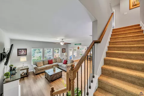Entry Way - 215 Tyndall Way, Perry, GA 31069 photo 12 of 13