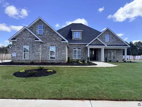 121 Black Birch Ln, Kathleen, GA 31047