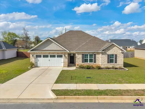 629 Broderick Cir, Warner Robins, GA 31088