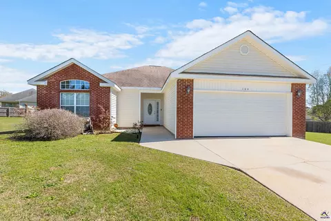 104 Windmill Ct, Warner Robins, GA 31088