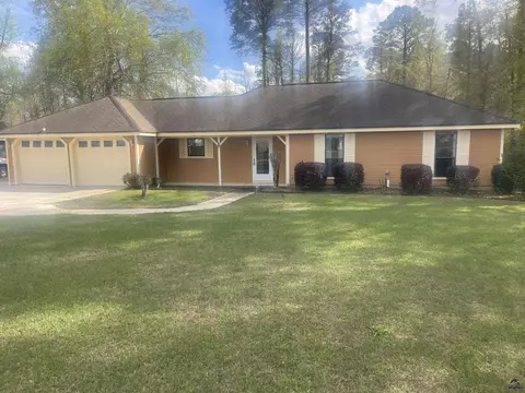107 Sleepy Ln, Warner Robins, GA 31088