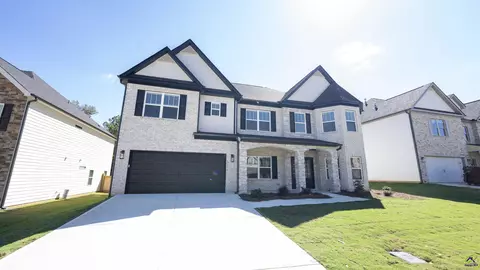 311 Garnet Dr, Bonaire, GA 31005