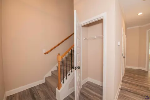 Entry Way - 766 Natures Walk, Gray, GA 31032 photo 5 of 10