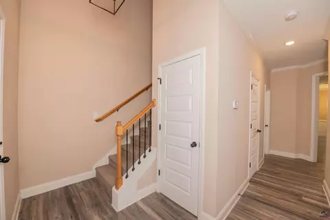 Entry Way - 766 Natures Walk, Gray, GA 31032 photo 2 of 10