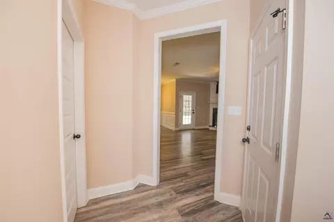 Entry Way - 766 Natures Walk, Gray, GA 31032 photo 6 of 10