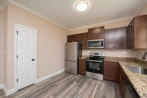 Kitchen - 766 Natures Walk, Gray, GA 31032 photo 1 of 2