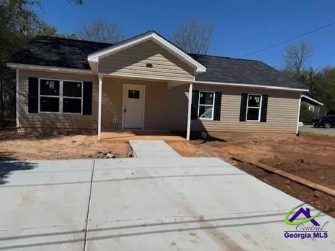 231 Hampton St, Fort Valley, GA 31030