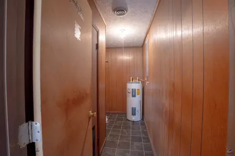 Entry Way - 502 Kaigler St, Oglethorpe, GA 31068 photo 2 of 2
