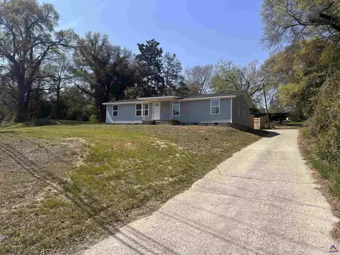 103 Martin Luther King Dr, Perry, GA 31069