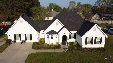 203 Doublegate Dr, Bonaire, GA 31005