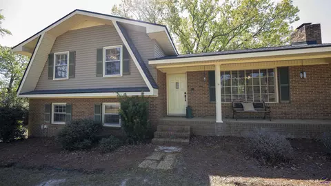 500 Bowman Rd, Cochran, GA 31014 photo 1