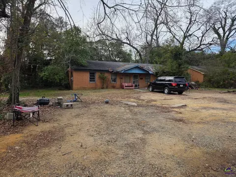 2761 Roy St, Macon, GA 31202