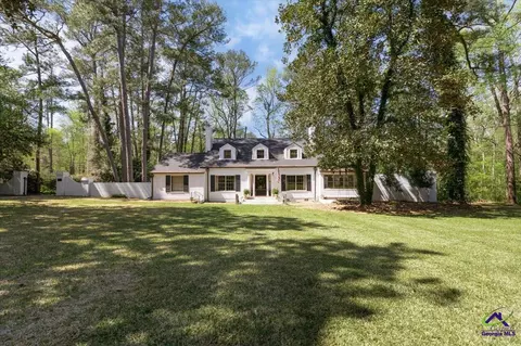 34 Pine Level Dr, Hawkinsville, GA 31036