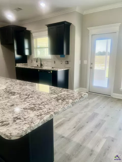 Kitchen - 110 Early Dr, Byron, GA 31008 photo 1 of 3