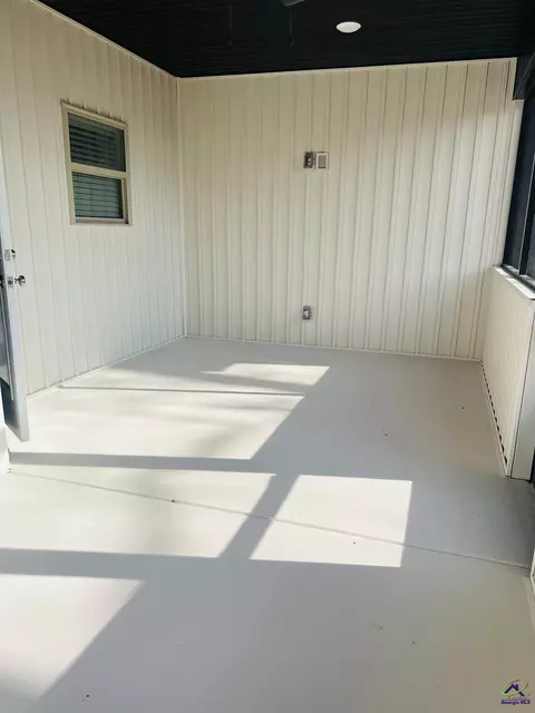 110 Early Dr, Byron, GA 31008 photo 8