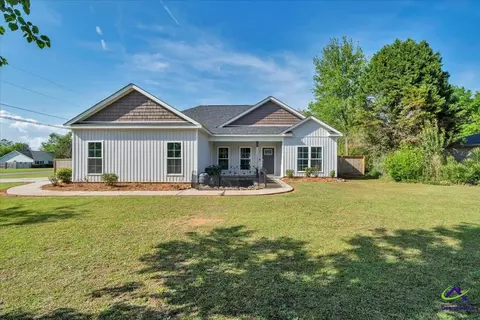 144 Summit, Byron, GA 31008