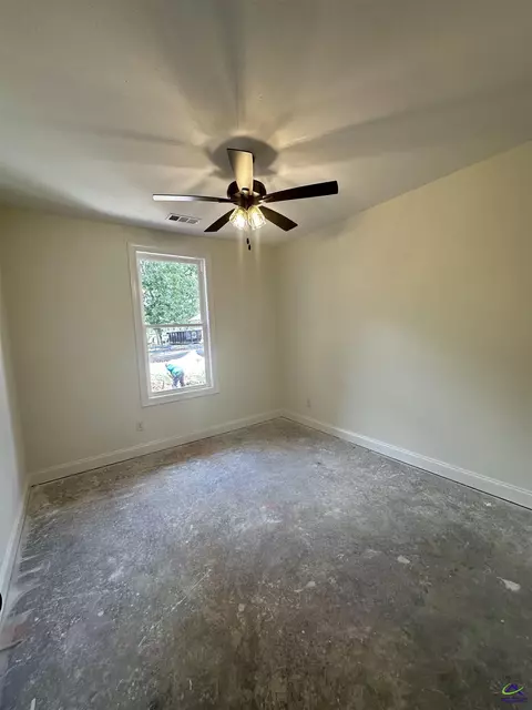 Bedroom - 6 Pleasant Oaks Dr, Perry, GA 31069 photo 2 of 4